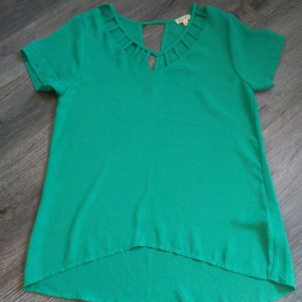 Neck Accent Blouse